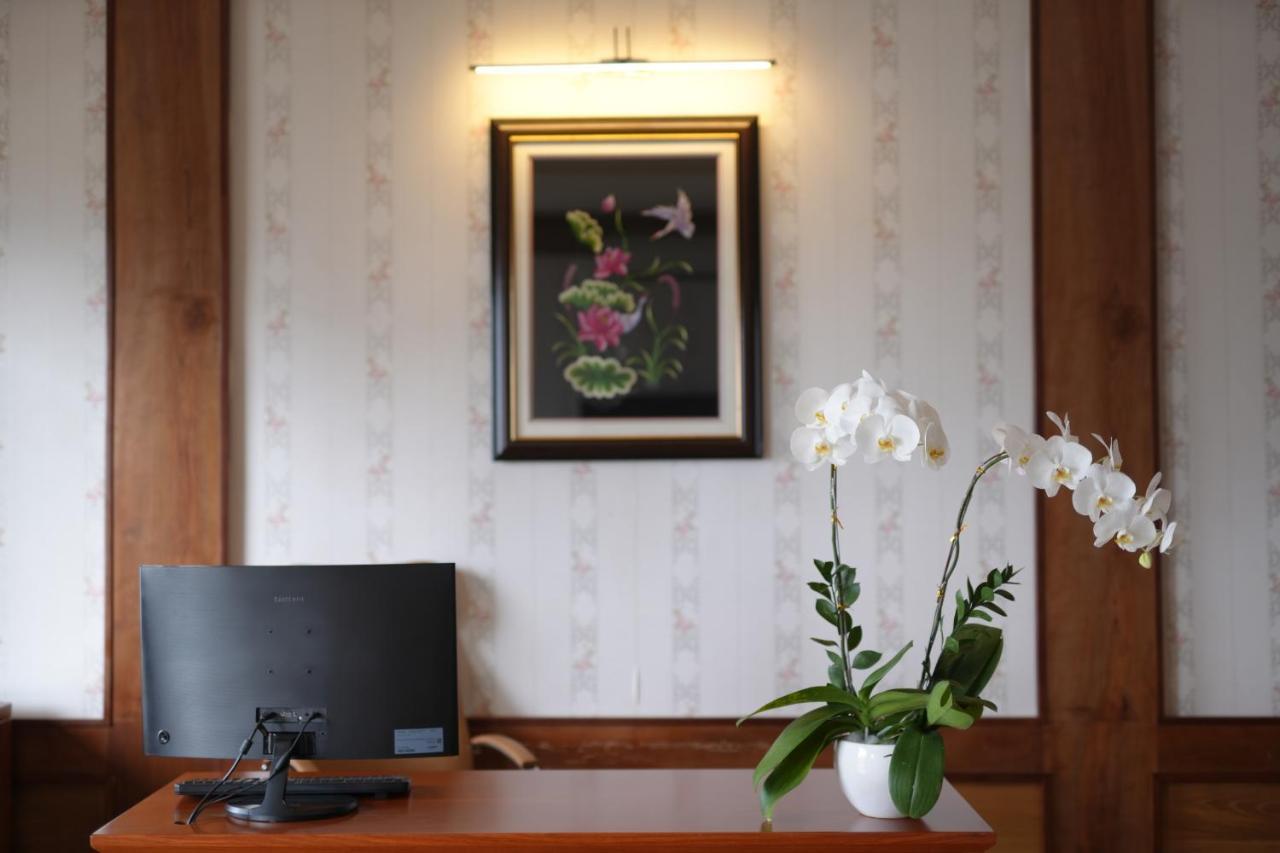 Pleiku Hotel Экстерьер фото